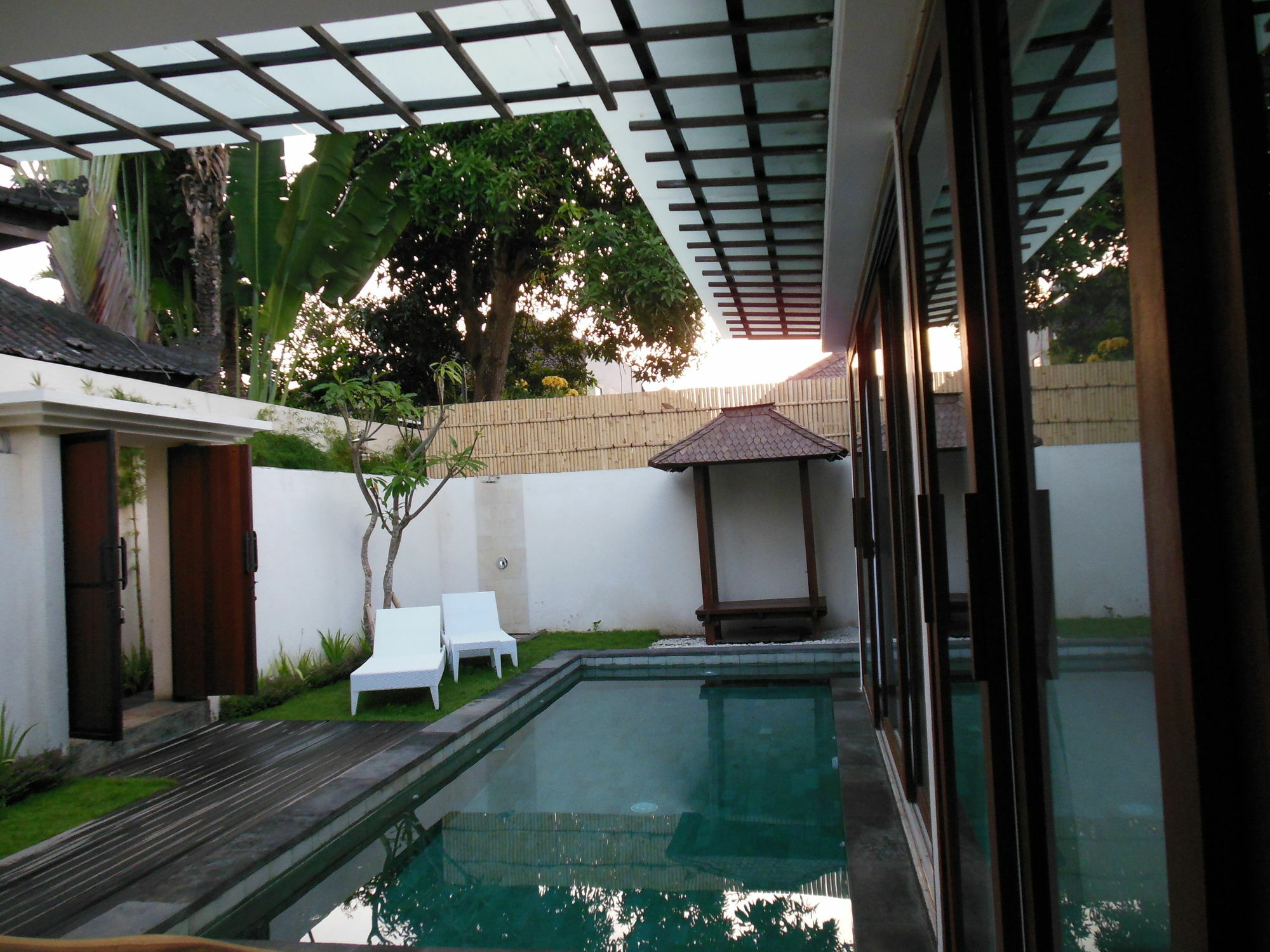 Hk Bali