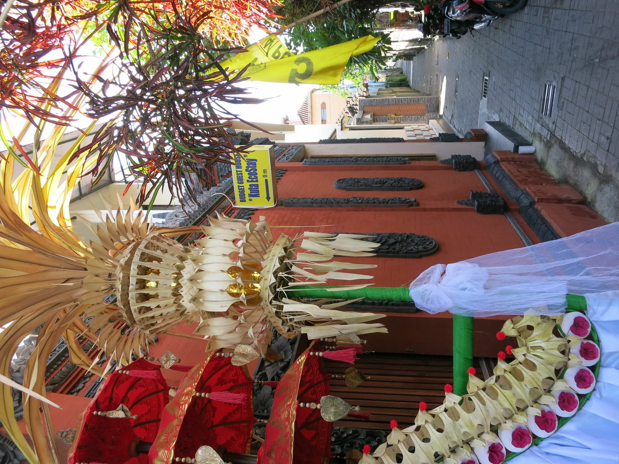 Kuta Ecostay *