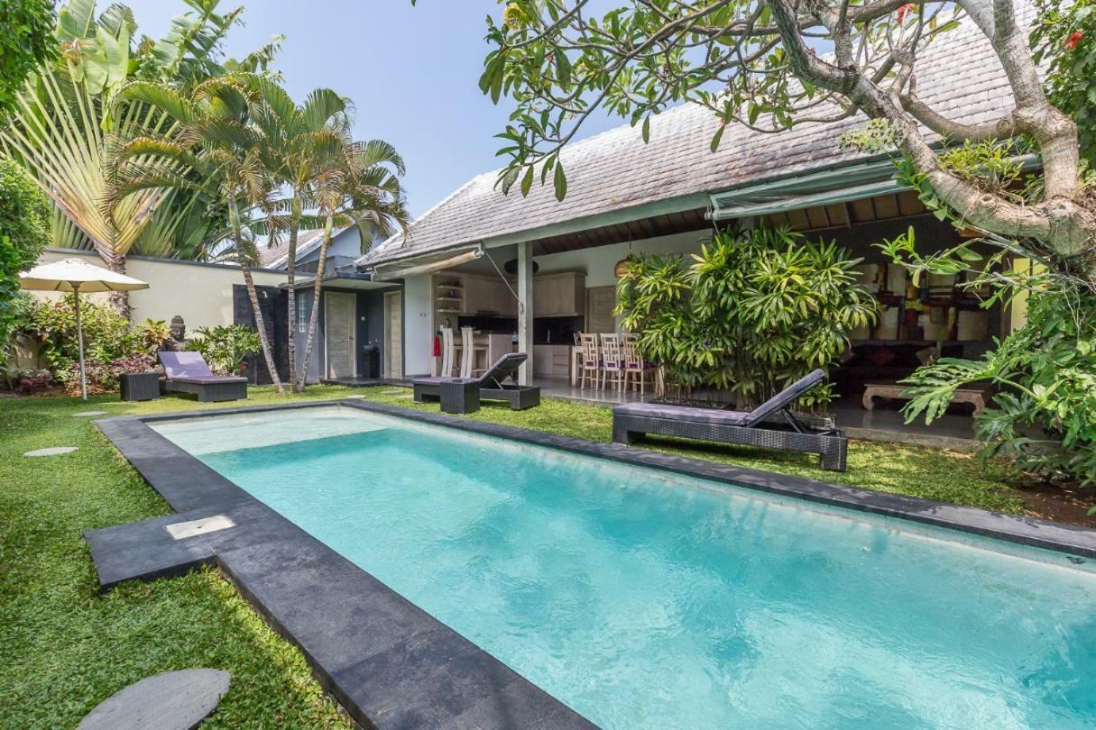 Villa Nuri Merah 1