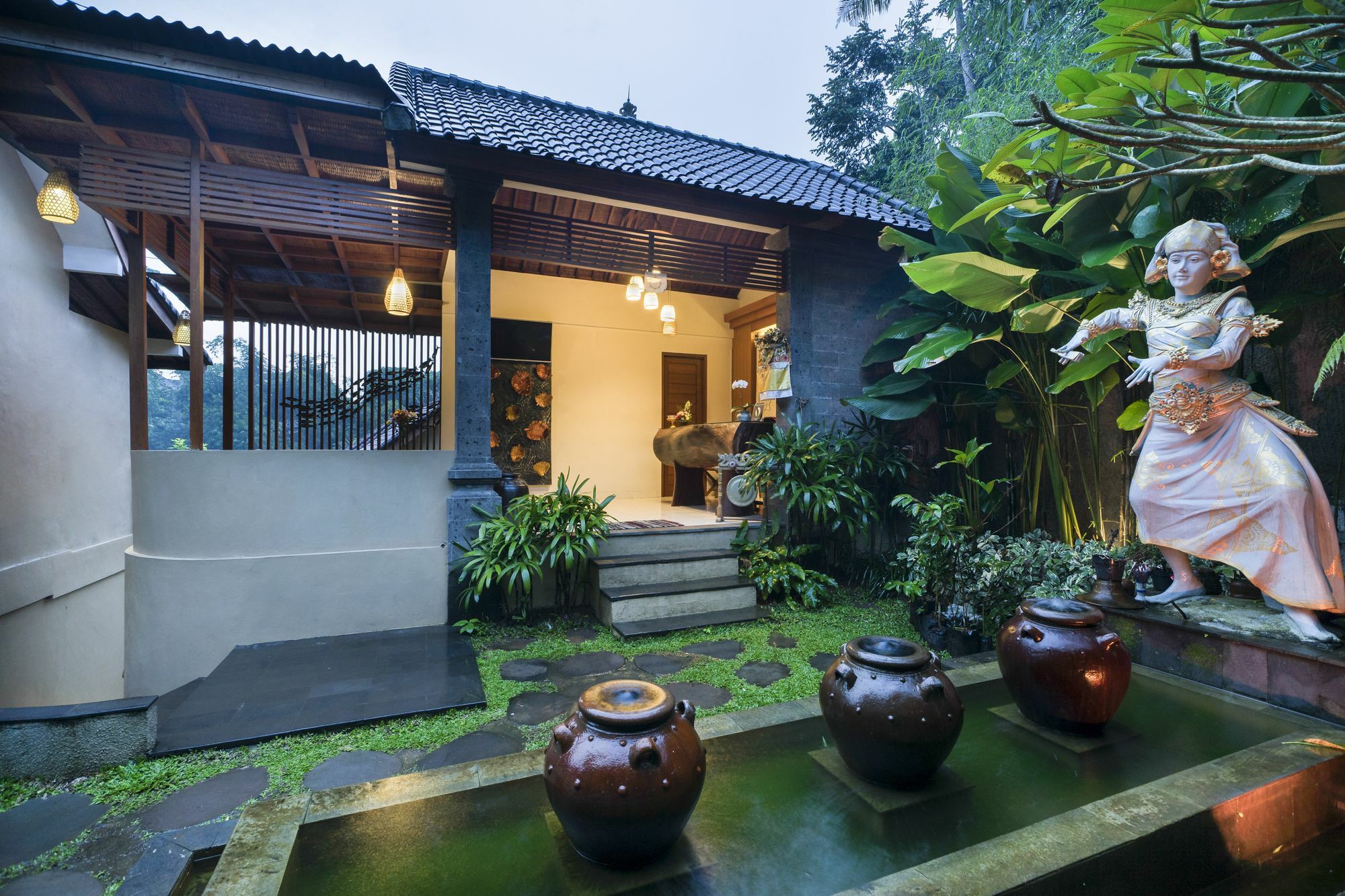 Desak Putu Putera 3* Ubud (Bali)