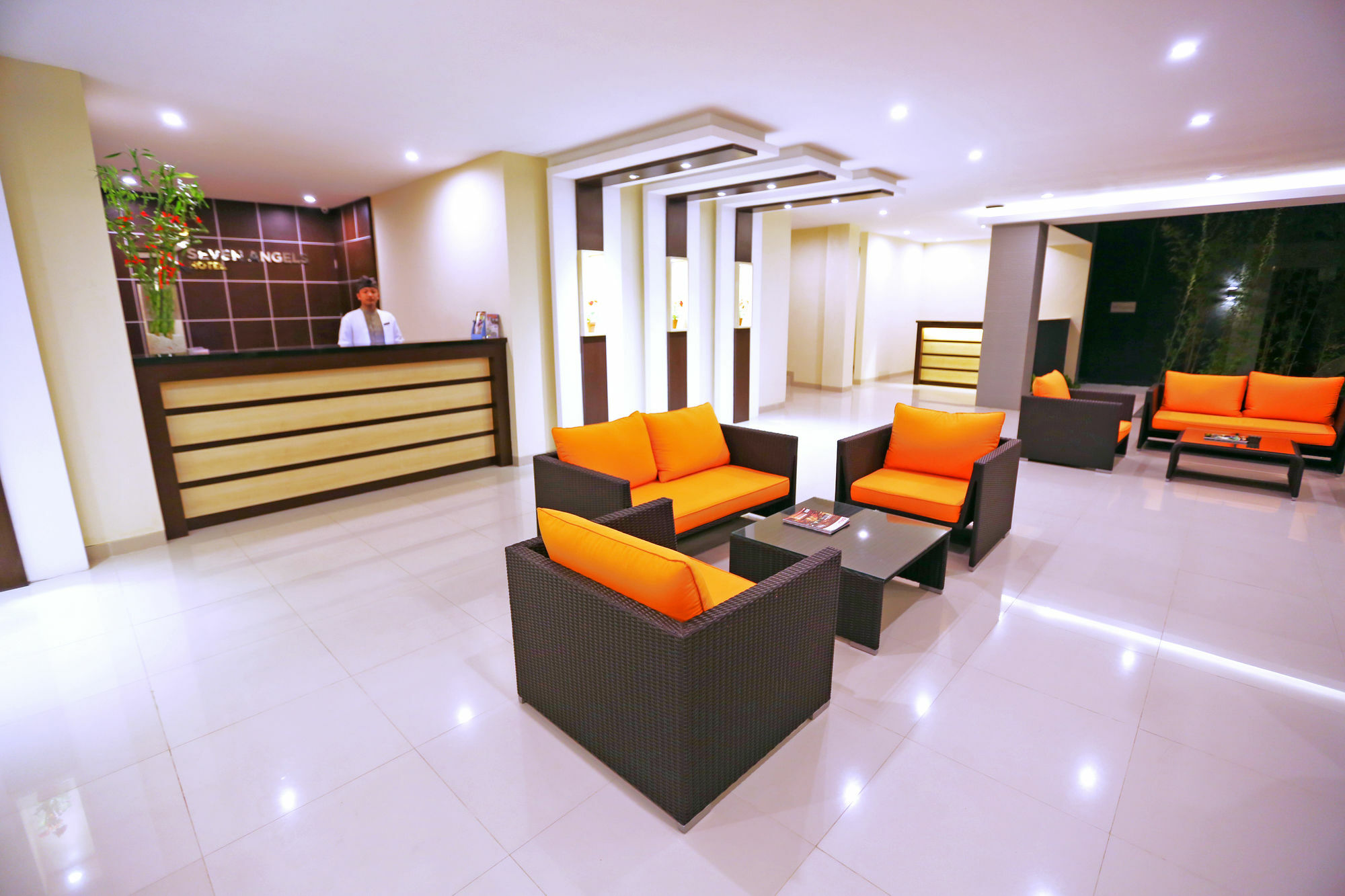 Luxotic Private And *