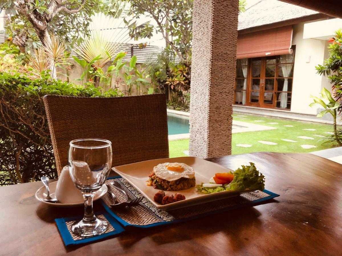 Essence Villa Seminyak (Bali)