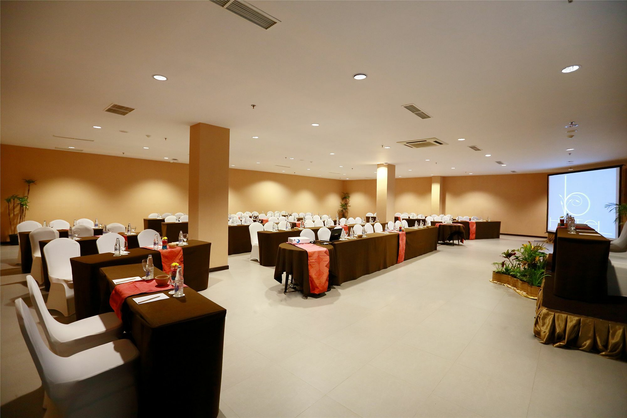 Hotel B Bali &