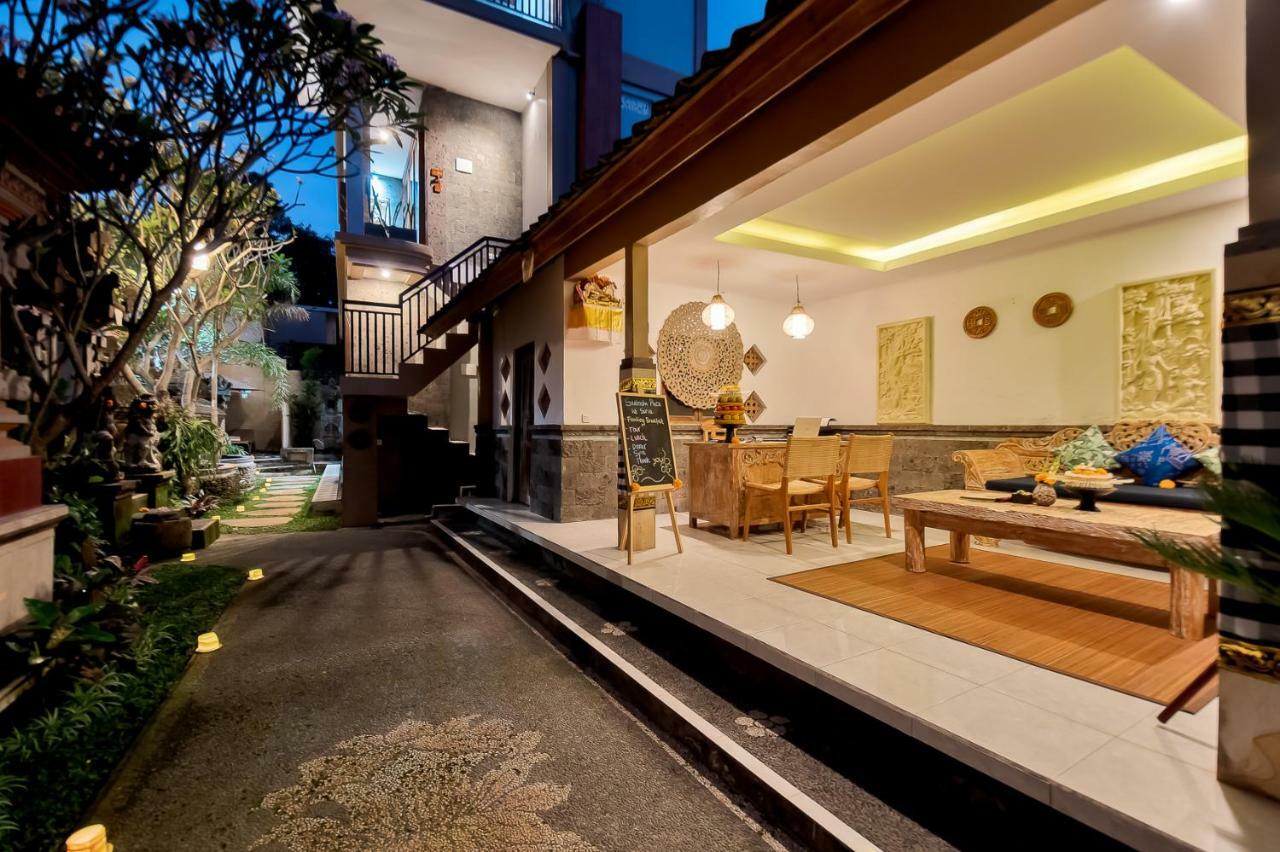 Santosha Place Wisma tamu 3*