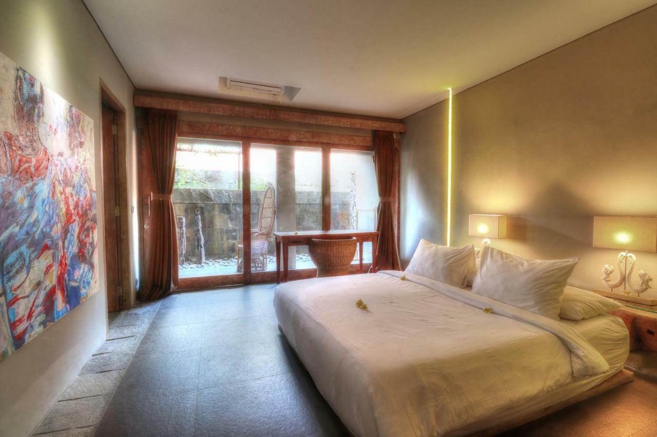 Sham Villa *