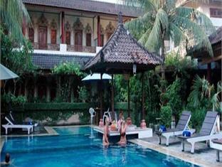 Bakung Sari Hotel 3*