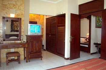Bali Segara Hotel 2*