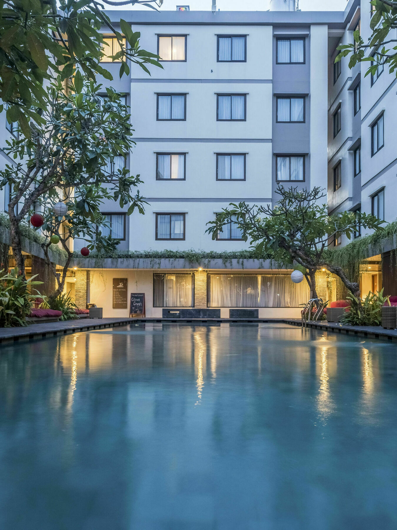 Savvoya Hotel Seminyak Resort