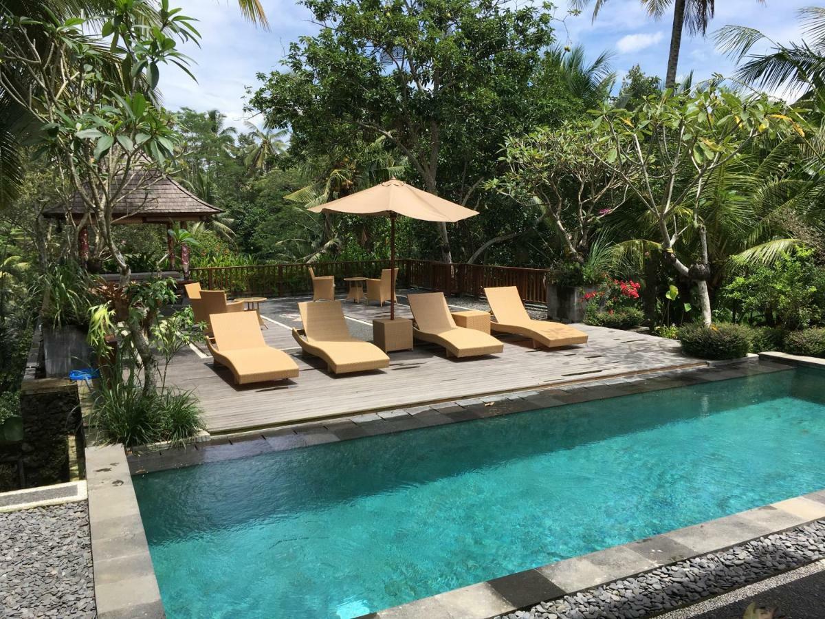 Puri Raya Villa *