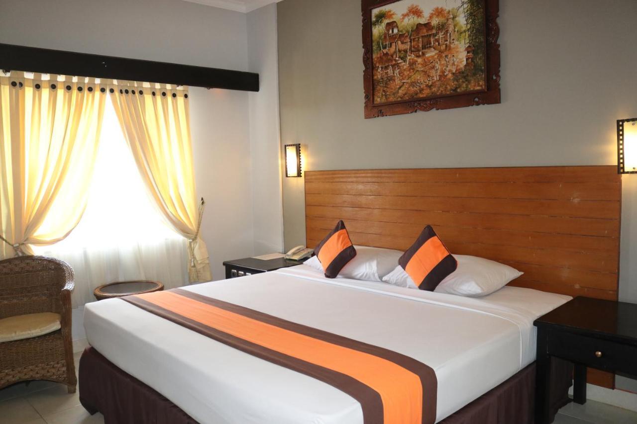 Grand Sinar Indah 3* Legian (Bali)