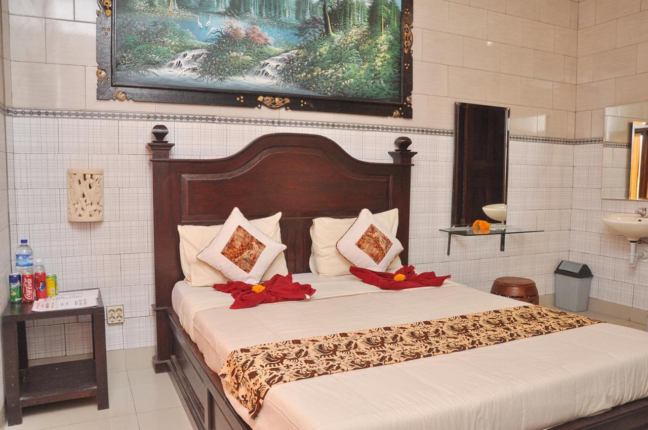 Astiti Salon And Guest house *
