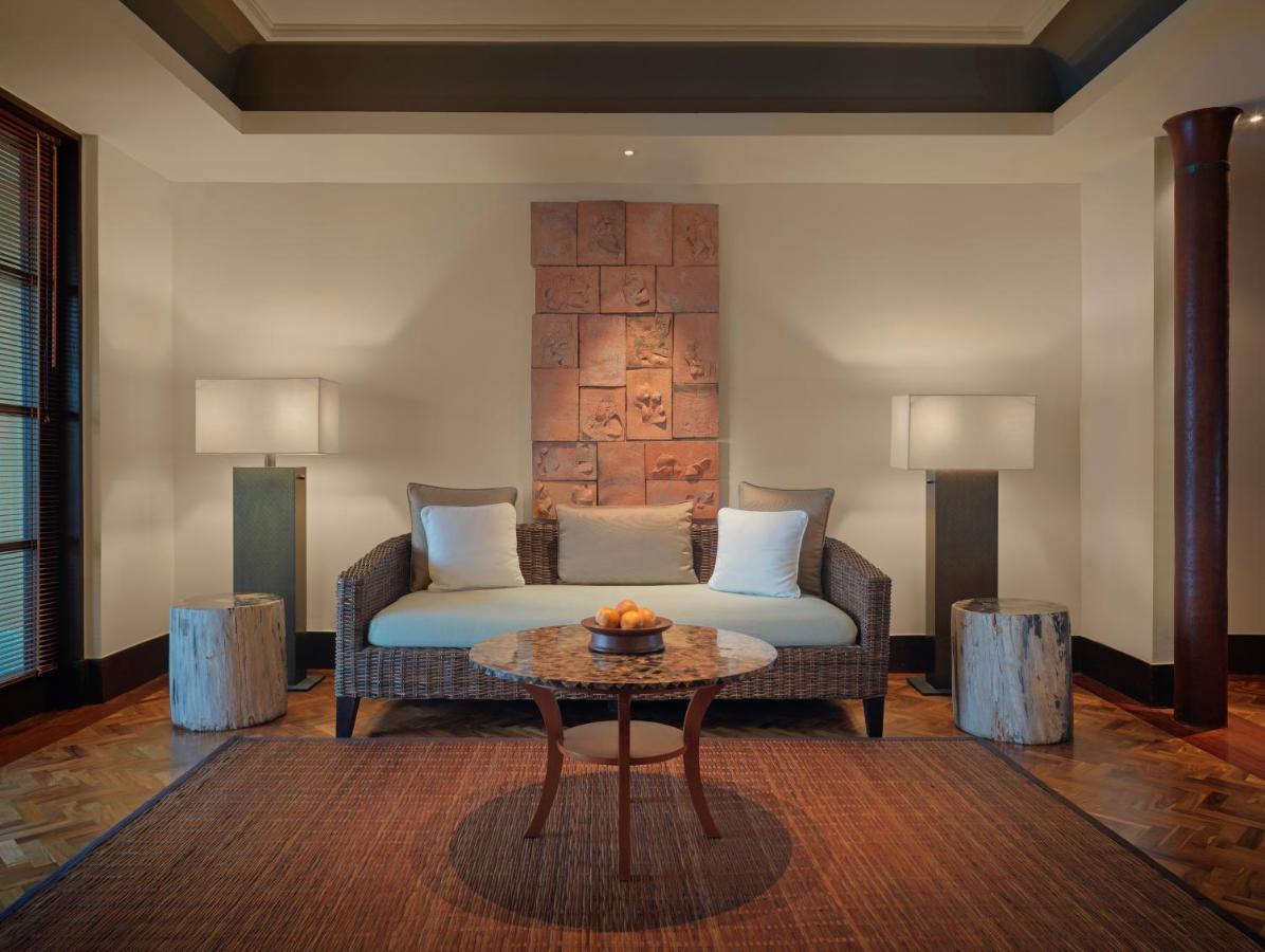 Resort The Legian Seminyak, Bali 5*