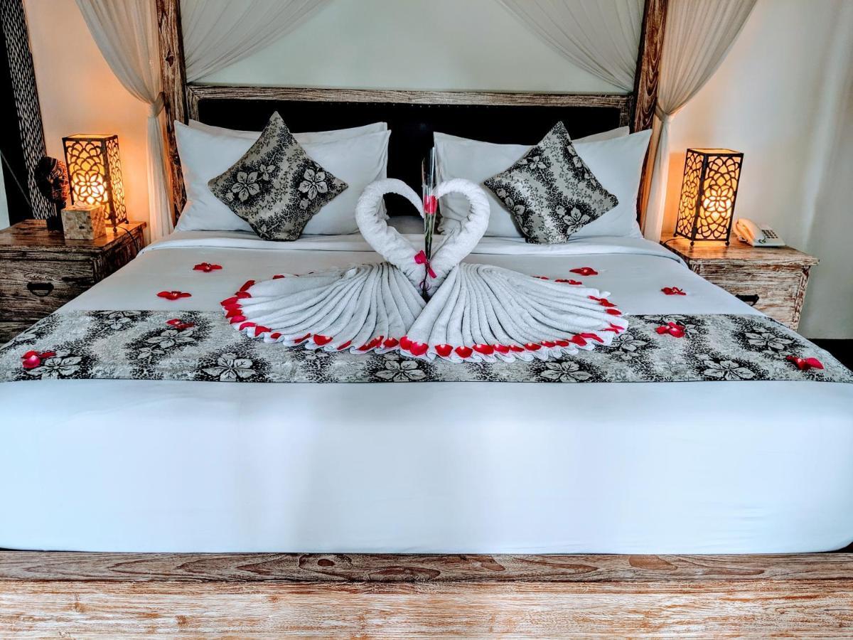 Anusara Luxury Villas *