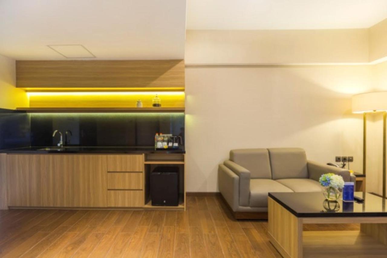 Hotel Western Kamala