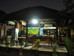 Guest house Astiti Salon And *