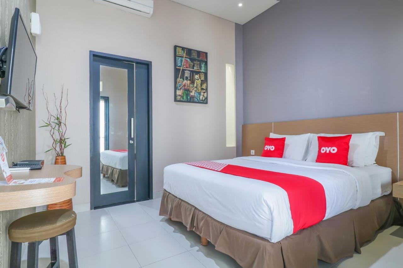 Oyo 2035 Arabella Bali Hotel