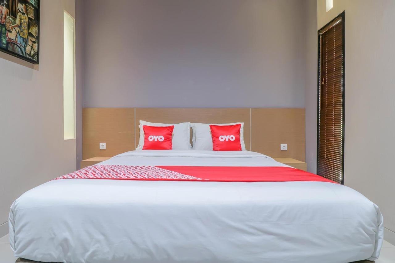 Oyo 2035 Arabella Bali Hotel 3*