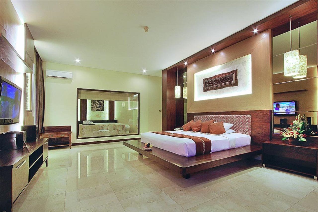 Pelangi Bali & Hotel