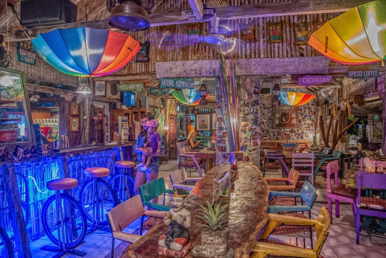 Funky Place * Lovina (Bali)