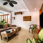 Casa Mimba - Seaview Private Pool Villa Padangbai