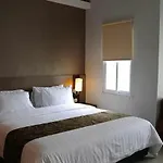 Lorin New Kuta