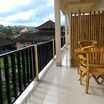 Mantra Guesthouse Sidemen