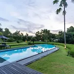 Omah Sabin Villa East