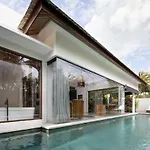 Kutus Kutus Canggu Villa