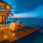 Air Sanih Beach Villa