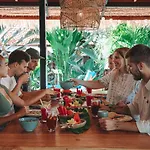 Seaside Tribe - Boutique Surf Stay & Retreat