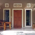 Mango Tree Inn