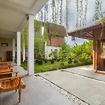 Graha Petulu Ubud By Pramana Villas