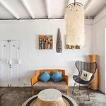 Rumah Elizabeth & Rumah Janneke