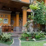 Desak Putu Putra Home Stay