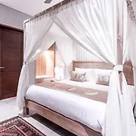 Daun Lebar Villas
