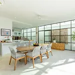 Villa Lumut 3 Bedrooms Central Seminyak