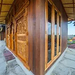 Black Pearl Hostel