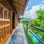 Black Pearl Hostel
