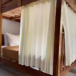 Bintang Hostel And Homestay