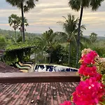 Villa Cantik Sambirenteng