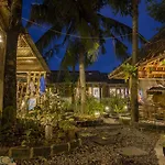 Farmer\'S Yard Hostel