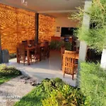 Singgahan Bungalow By Ecommerceloka