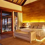 Beachfront Luxury, Villa Purnama