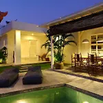 Villa Mutiara Putih By Optimum Bali Villas
