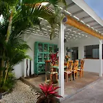 Villa Mutiara Putih By Optimum Bali Villas