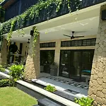 Amanputri Villa