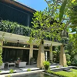 Amanputri Villa