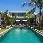 Canggu Beachside Villas - 3 Minute Walk To Batu Belig Beach