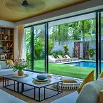 Villa Pantai Indah