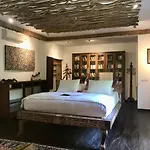 Wayang Retreat